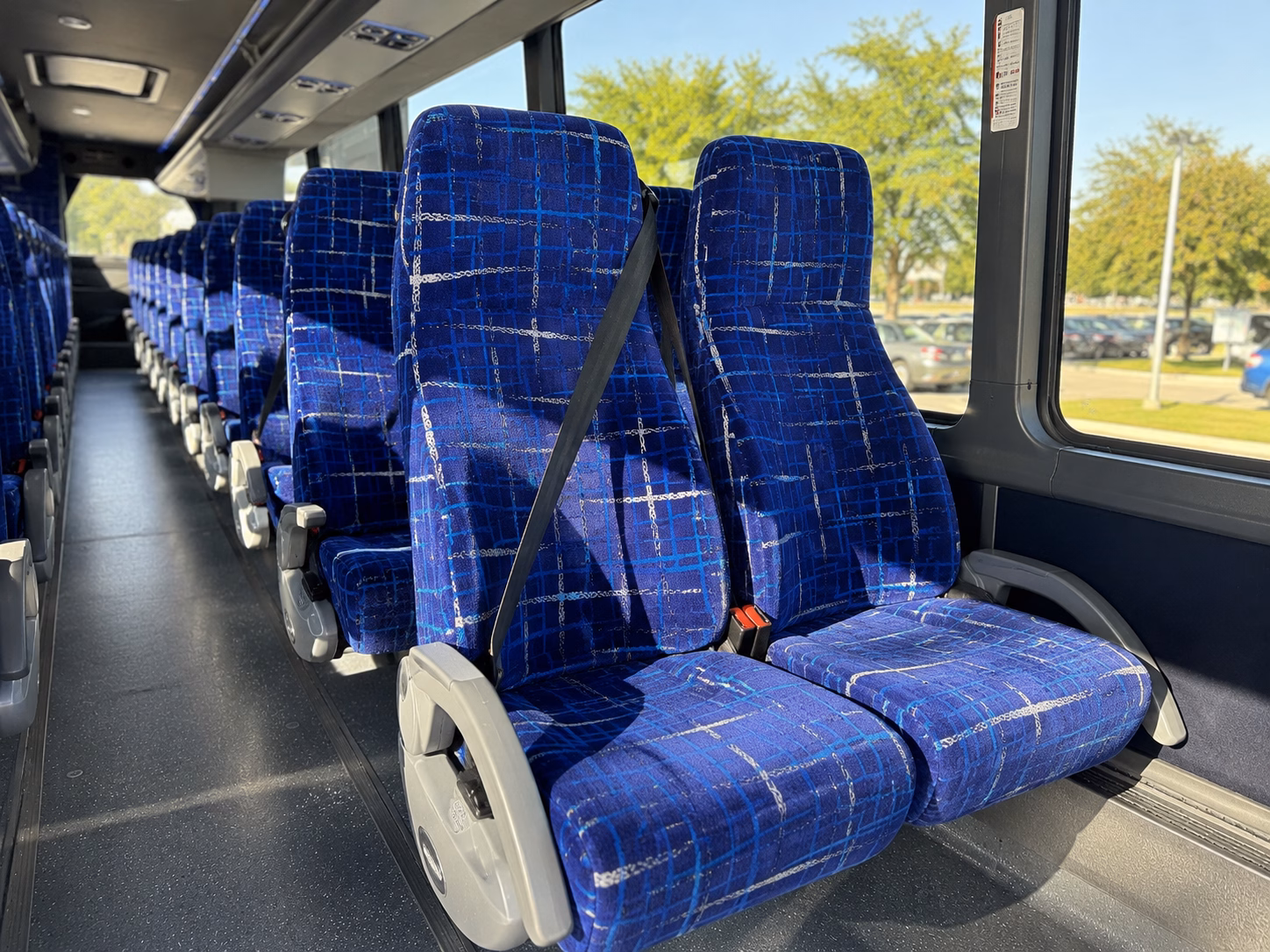 what bus colors and amenities can i request for my san ramon wedding